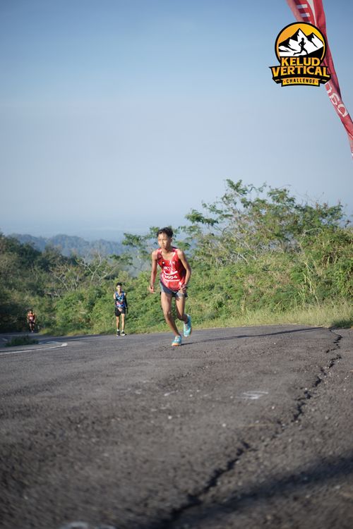 Race photo from Kelud Vertical Challenge 2024