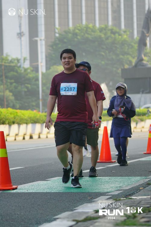Race photo from Nu Skin Run 10K