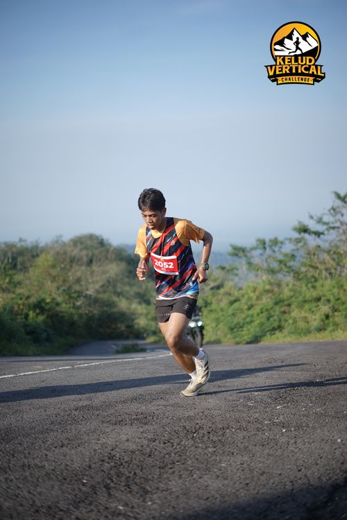 Race photo from Kelud Vertical Challenge 2024