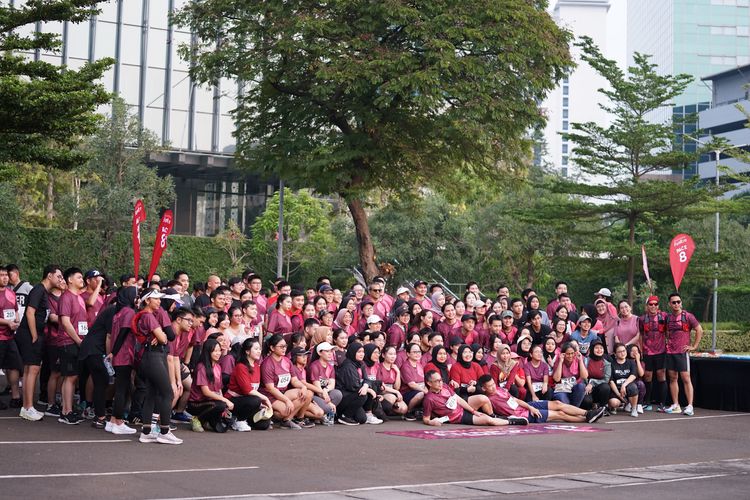 Race photo from Assurance Fun Run 2024