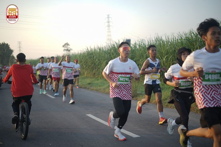 Race photo from Kediri Half Marathon 2024