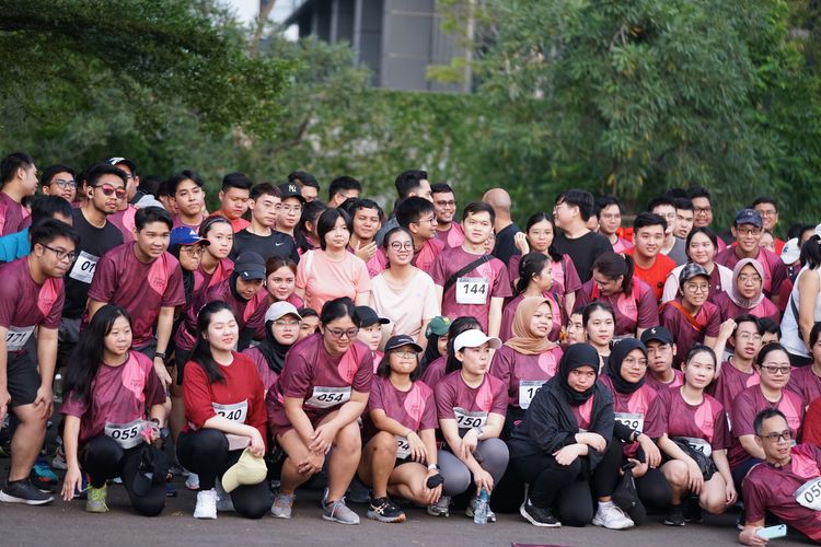 Race photo from Assurance Fun Run 2024