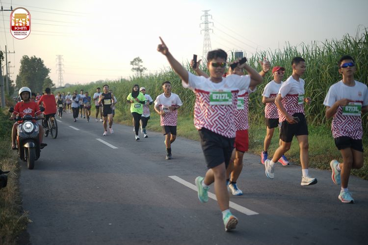 Race photo from Kediri Half Marathon 2024