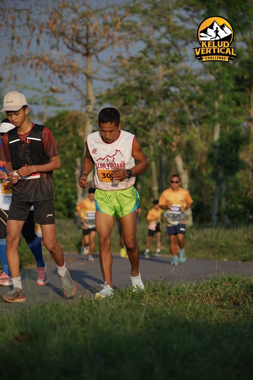 Race photo from Kelud Vertical Challenge 2024