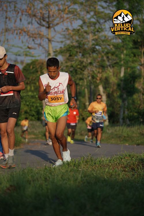 Race photo from Kelud Vertical Challenge 2024
