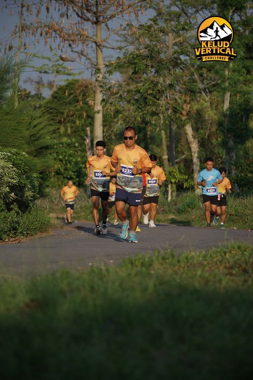 Race photo from Kelud Vertical Challenge 2024