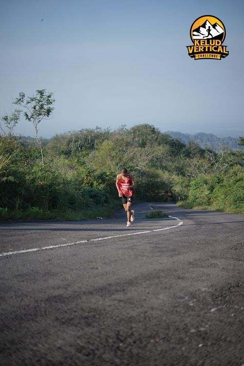 Race photo from Kelud Vertical Challenge 2024