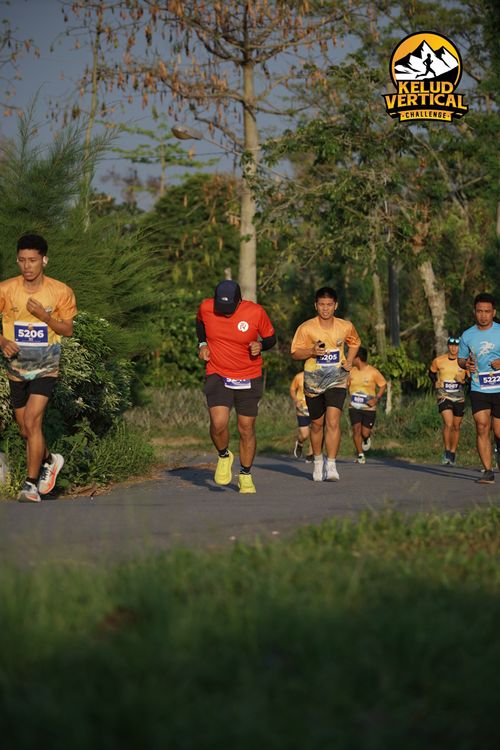 Race photo from Kelud Vertical Challenge 2024