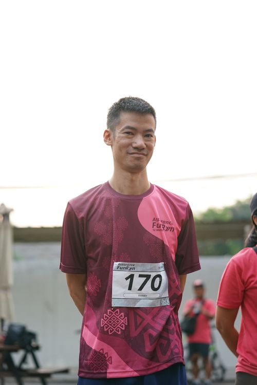Race photo from Assurance Fun Run 2024