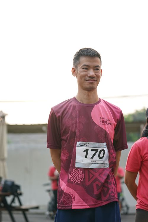 Race photo from Assurance Fun Run 2024