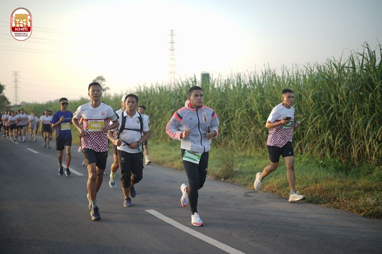 Race photo from Kediri Half Marathon 2024