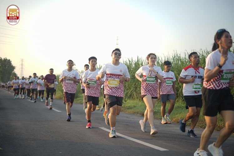 Race photo from Kediri Half Marathon 2024