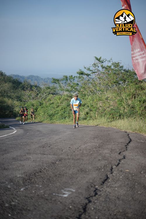 Race photo from Kelud Vertical Challenge 2024