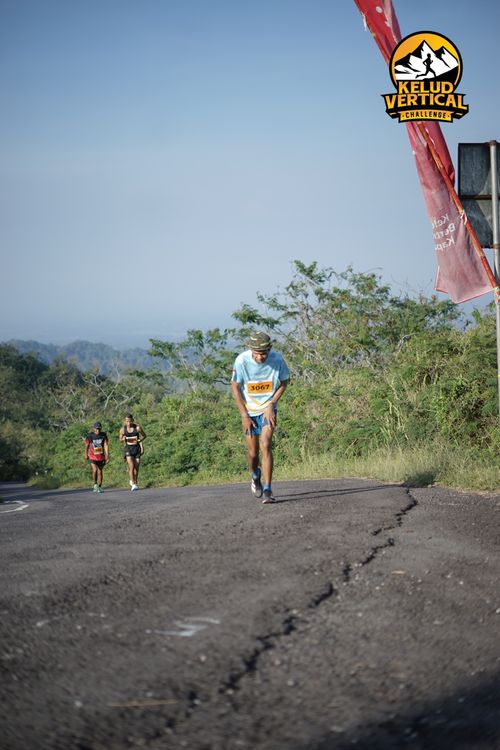 Race photo from Kelud Vertical Challenge 2024