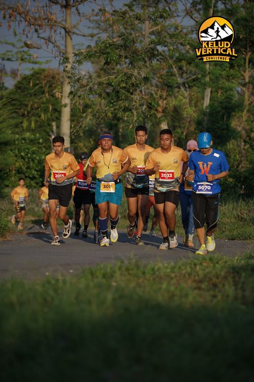 Race photo from Kelud Vertical Challenge 2024