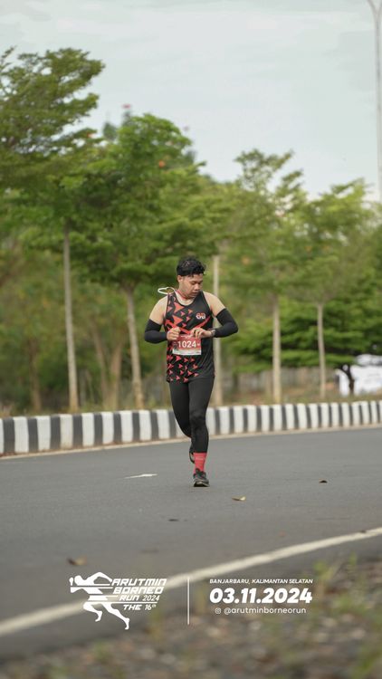 Race photo from Arutmin Borneo Run 2024
