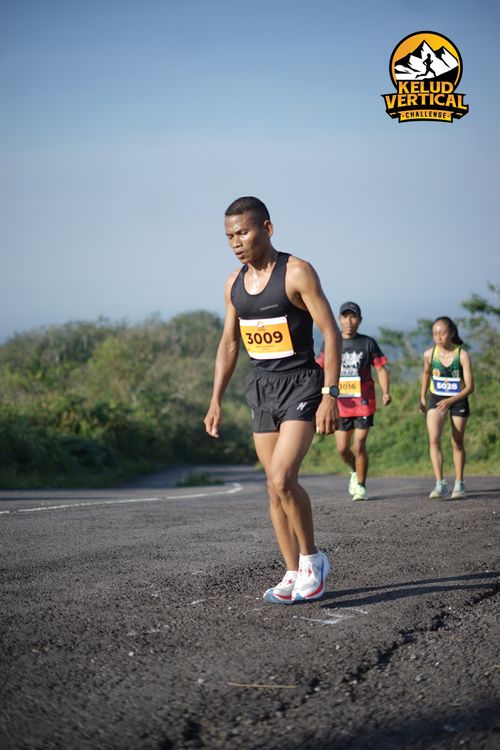 Race photo from Kelud Vertical Challenge 2024