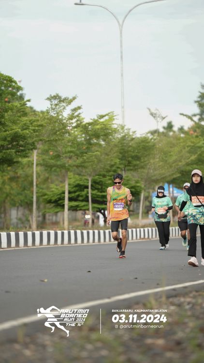 Race photo from Arutmin Borneo Run 2024