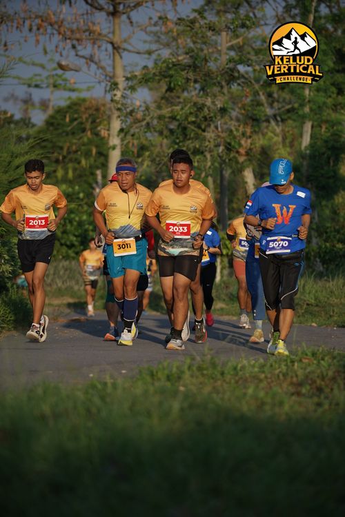 Race photo from Kelud Vertical Challenge 2024