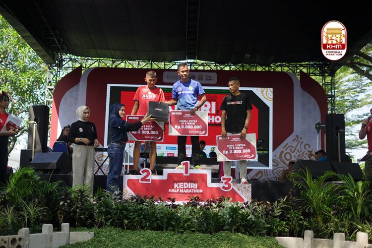 Race photo from Kediri Half Marathon 2025