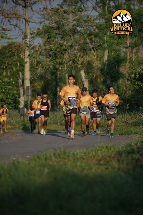 Race photo from Kelud Vertical Challenge 2024