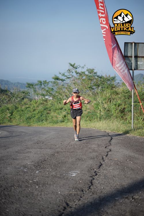 Race photo from Kelud Vertical Challenge 2024