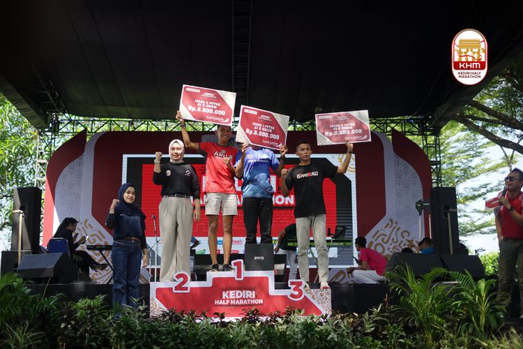 Race photo from Kediri Half Marathon 2025