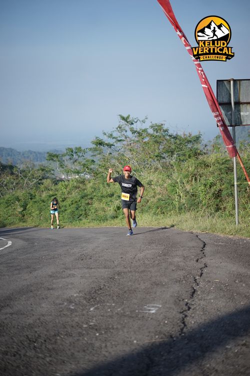 Race photo from Kelud Vertical Challenge 2024
