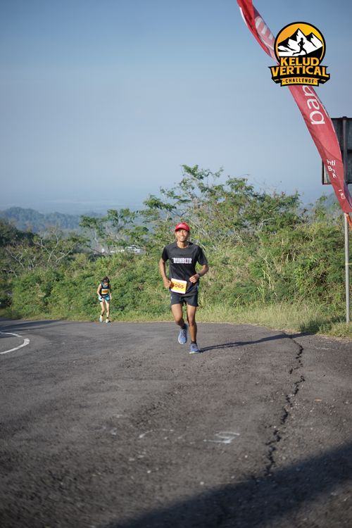 Race photo from Kelud Vertical Challenge 2024