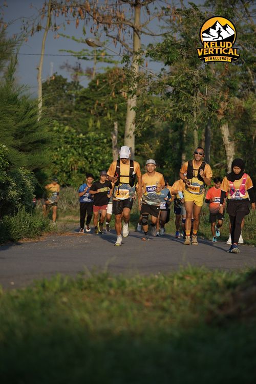 Race photo from Kelud Vertical Challenge 2024