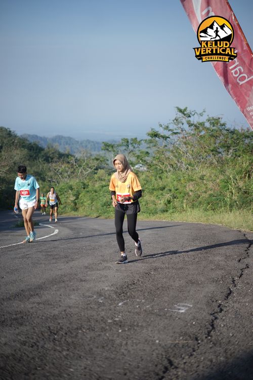 Race photo from Kelud Vertical Challenge 2024