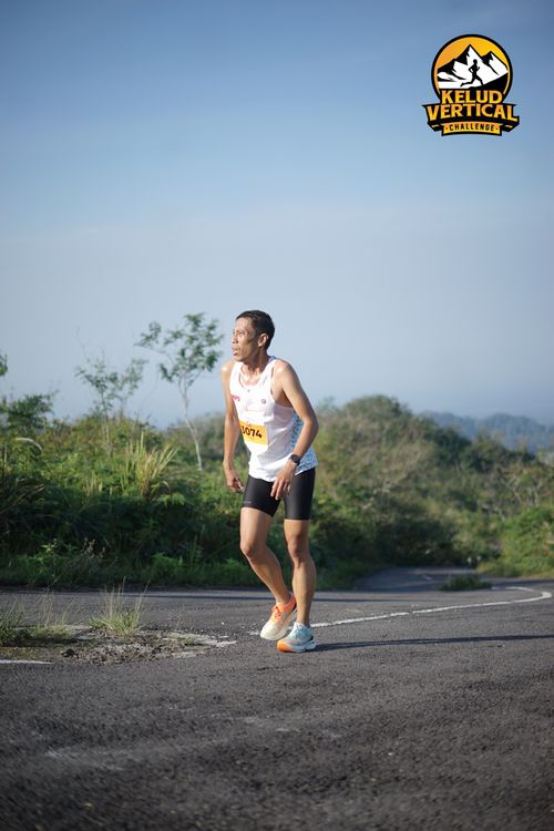 Race photo from Kelud Vertical Challenge 2024
