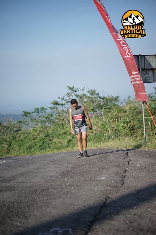 Race photo from Kelud Vertical Challenge 2024
