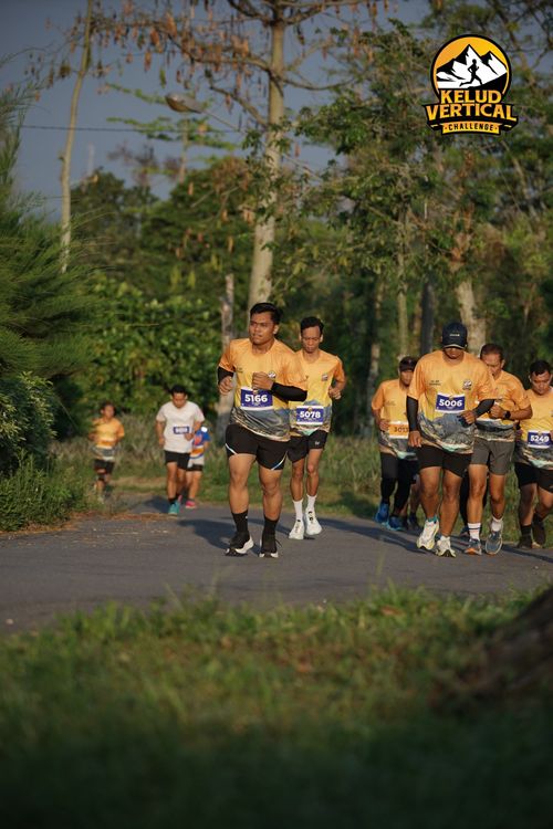 Race photo from Kelud Vertical Challenge 2024