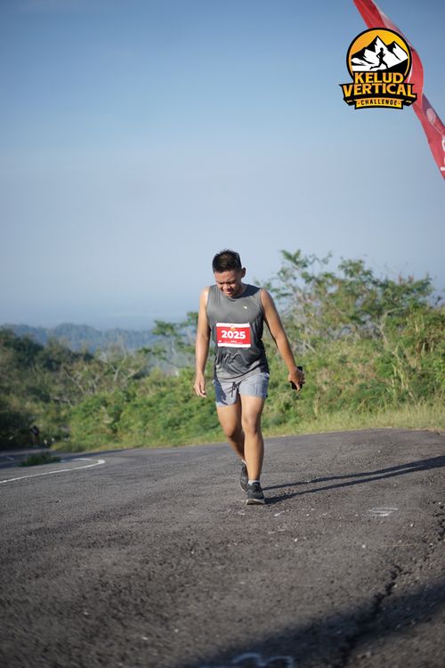 Race photo from Kelud Vertical Challenge 2024