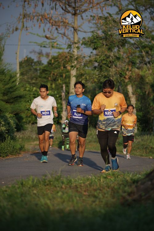 Race photo from Kelud Vertical Challenge 2024