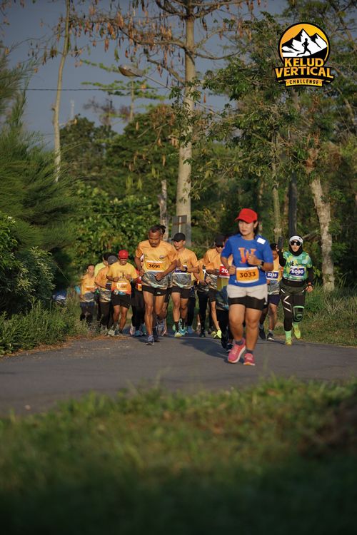 Race photo from Kelud Vertical Challenge 2024