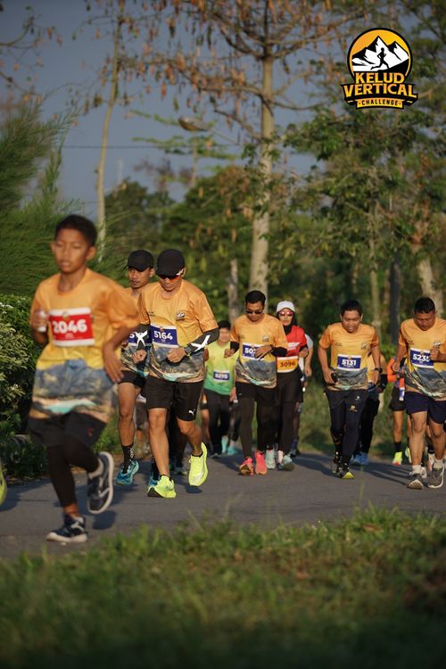 Race photo from Kelud Vertical Challenge 2024