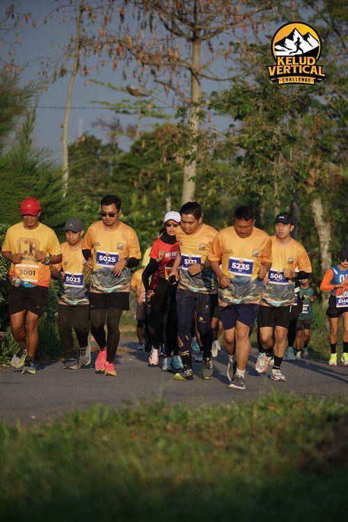 Race photo from Kelud Vertical Challenge 2024