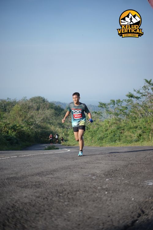 Race photo from Kelud Vertical Challenge 2024