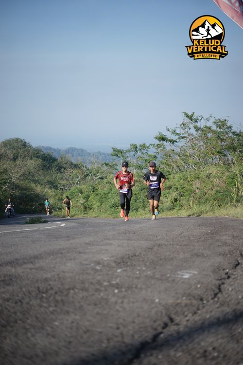 Race photo from Kelud Vertical Challenge 2024