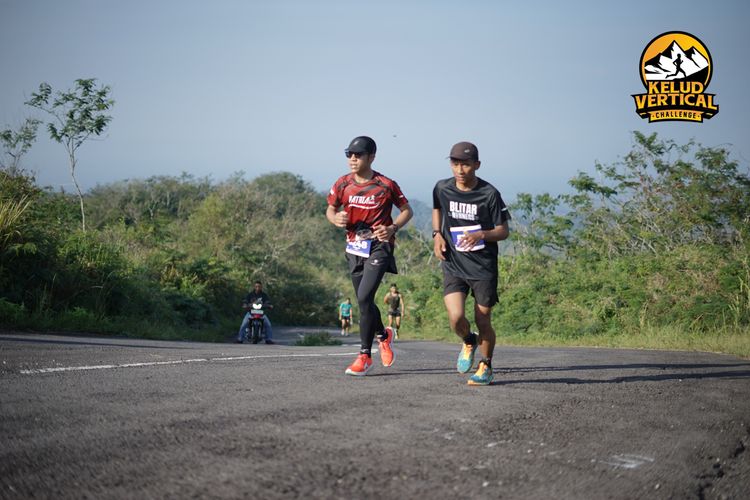 Race photo from Kelud Vertical Challenge 2024