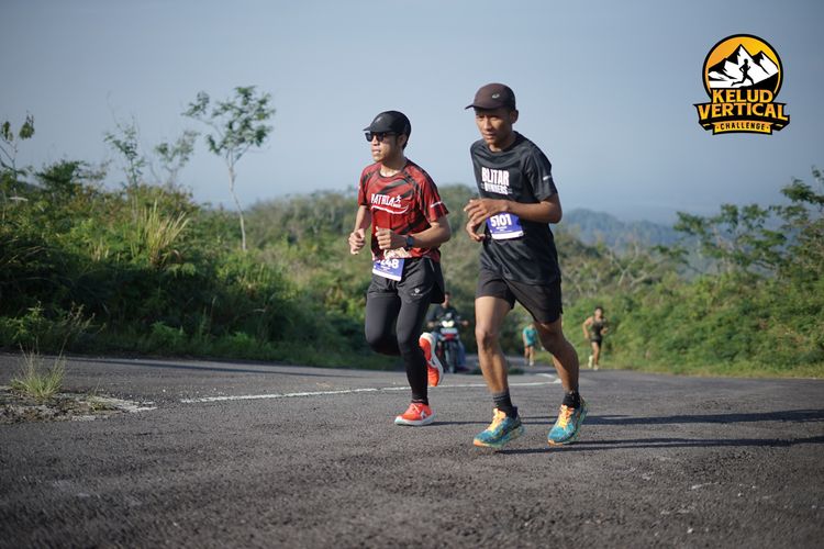 Race photo from Kelud Vertical Challenge 2024