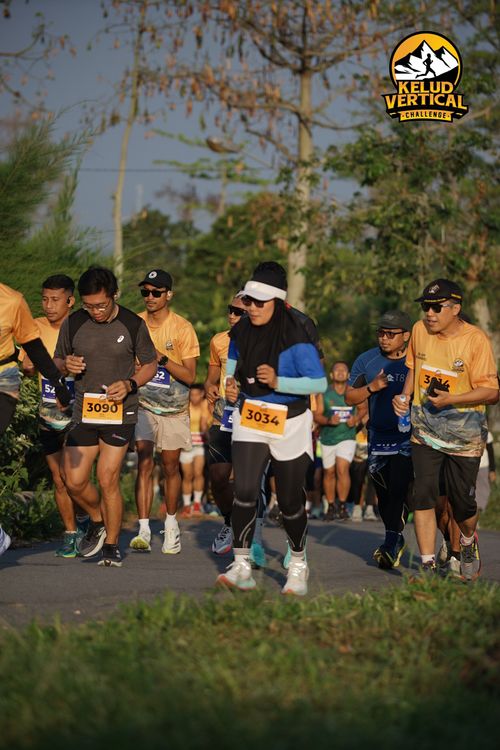 Race photo from Kelud Vertical Challenge 2024