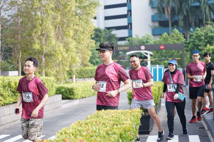 Race photo from Assurance Fun Run 2024