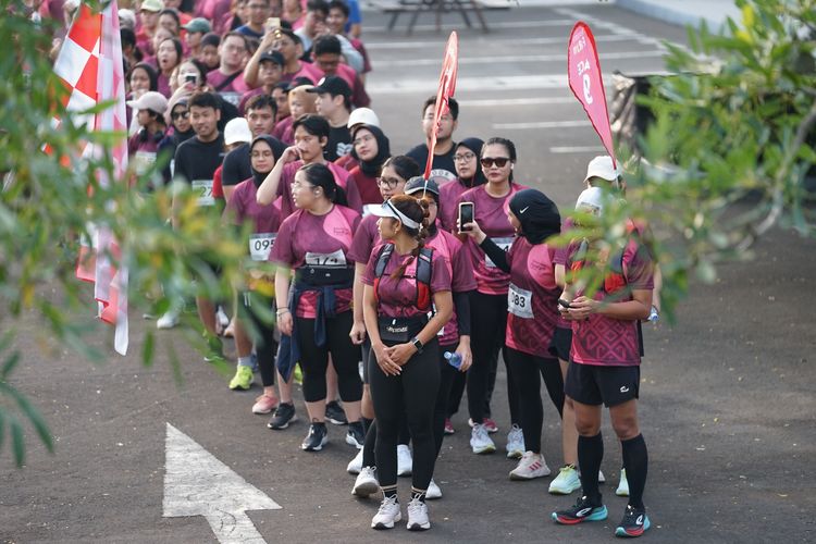 Race photo from Assurance Fun Run 2024