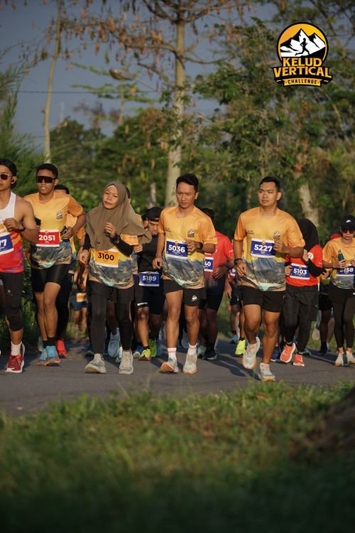 Race photo from Kelud Vertical Challenge 2024