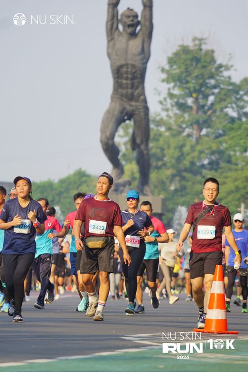 Race photo from Nu Skin Run 10K