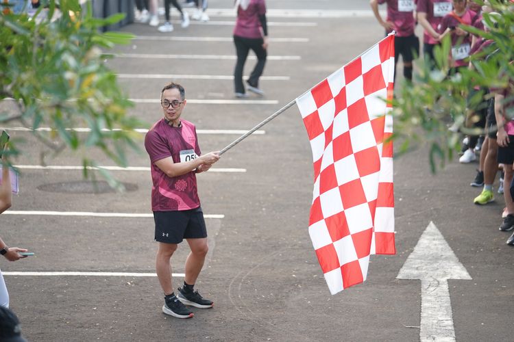 Race photo from Assurance Fun Run 2024