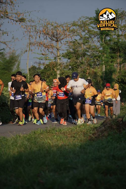 Race photo from Kelud Vertical Challenge 2024